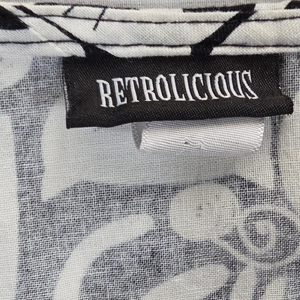 Retrolicious Black & White Abstract Mini Dress - Picture 4 of 5